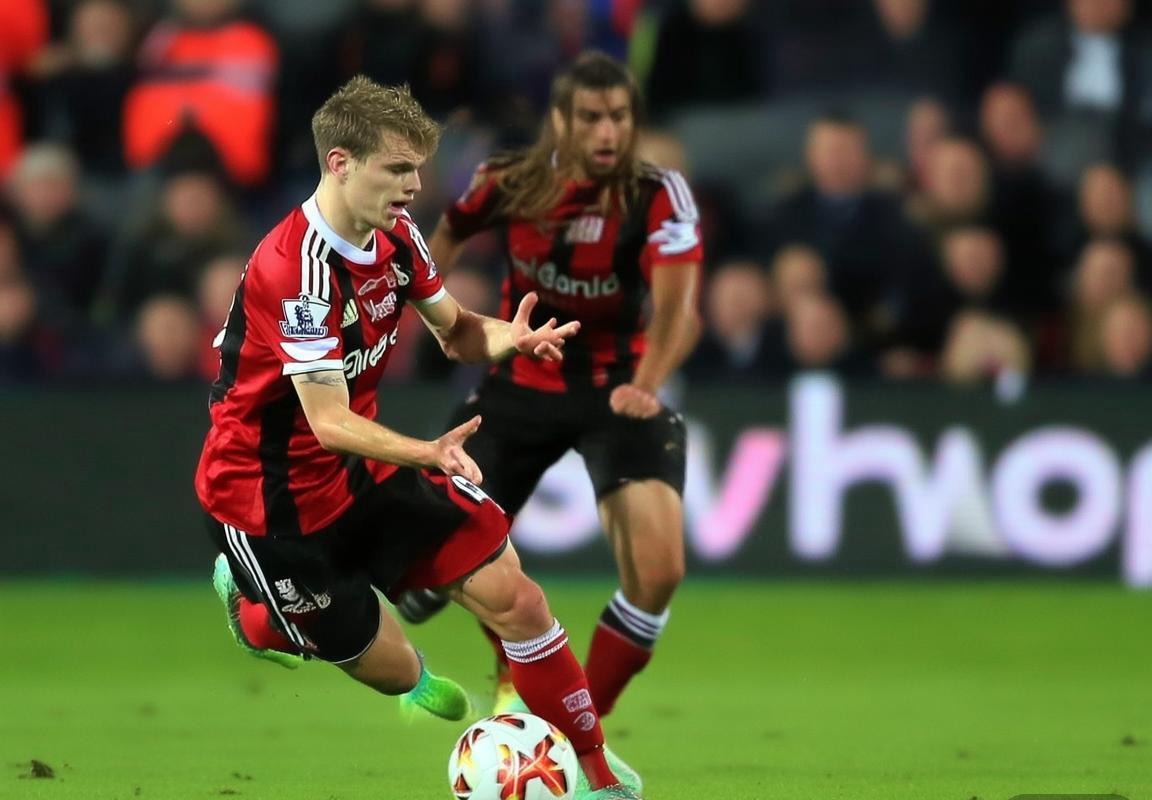 英超关键对决：布伦特福德VS伯恩利与桑德兰VS伯恩茅斯比分预测及战术分析